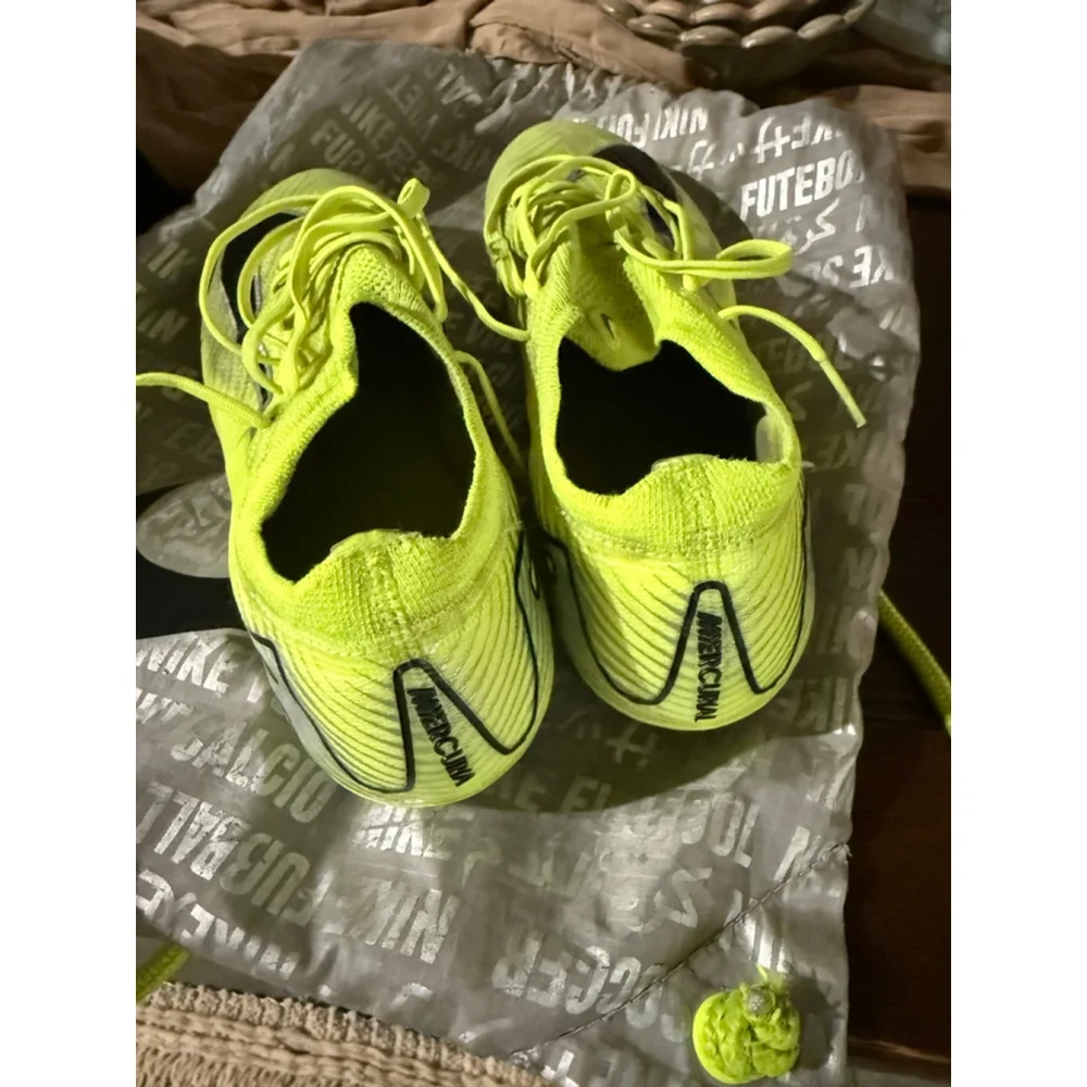 Preowned,Nike Zoom Mercurial Superfly 10 Elite soccer cleats, Mens size 7 .